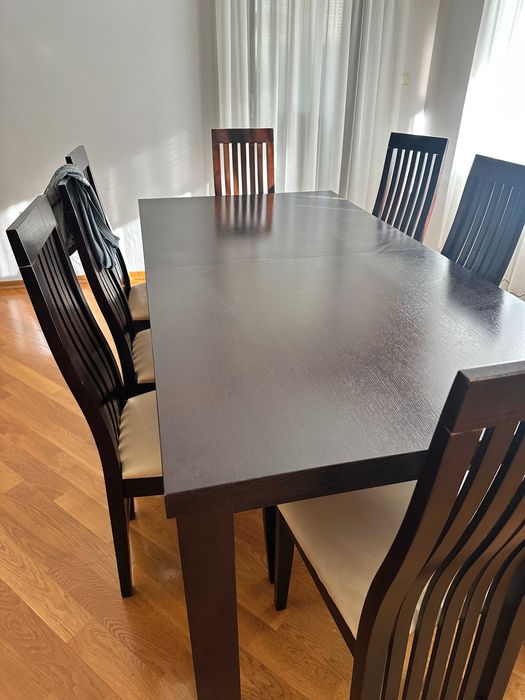 stół do jadalni plus 8 krzeseł