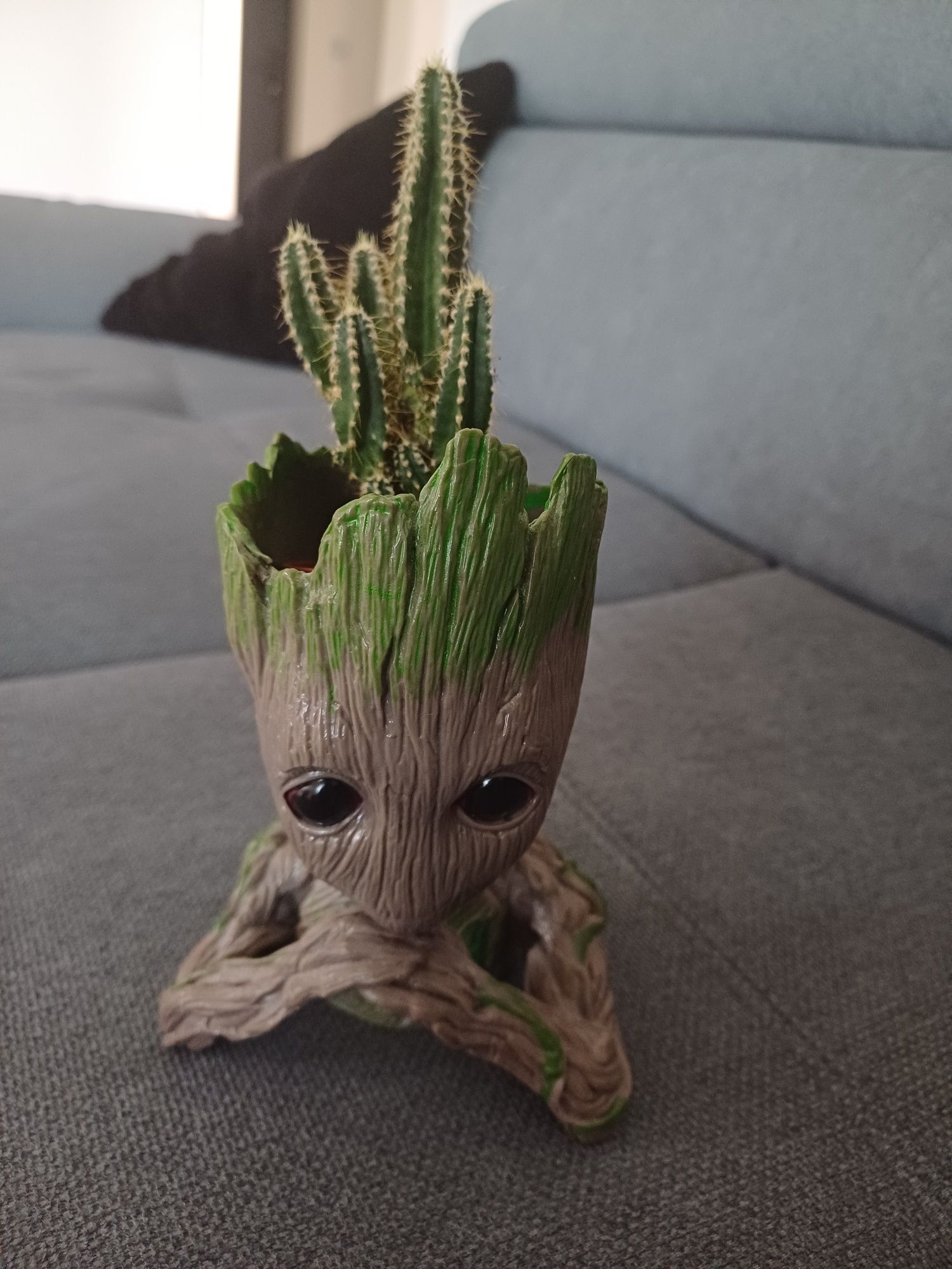 Figurka groot doniczka,kubek na dlugopisy