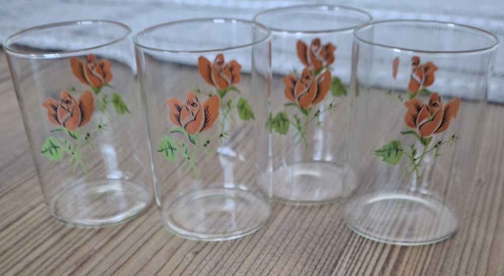 Kieliszki do wódki/nalewki PRL cienkie szkło 4 szt