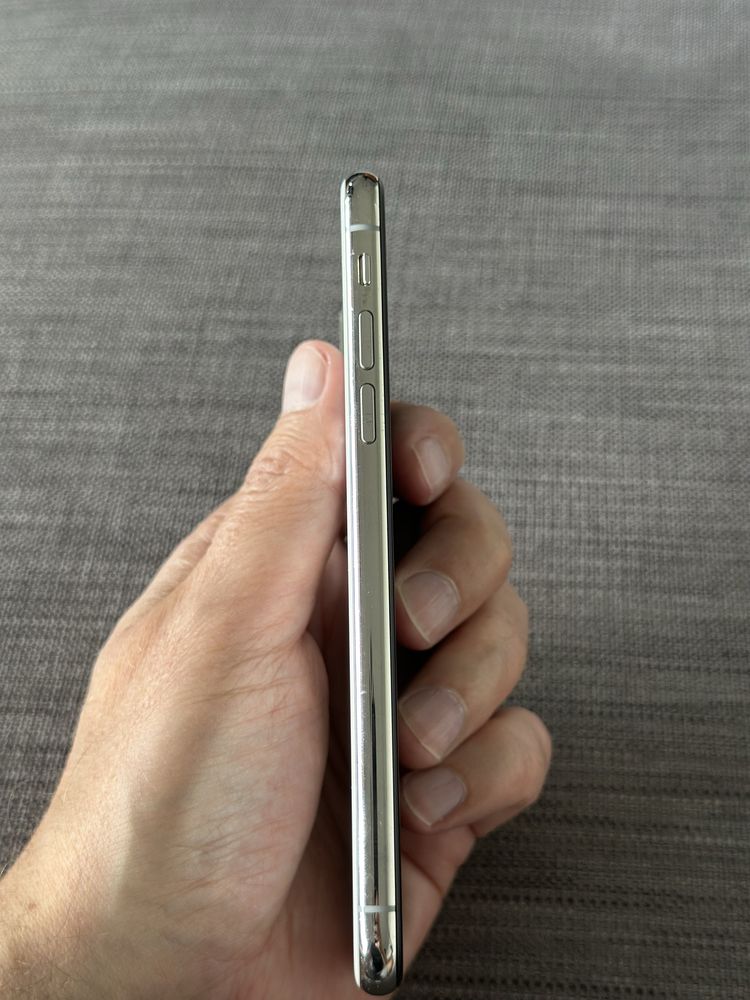 iPhone XS 64GB Silver stan idealny