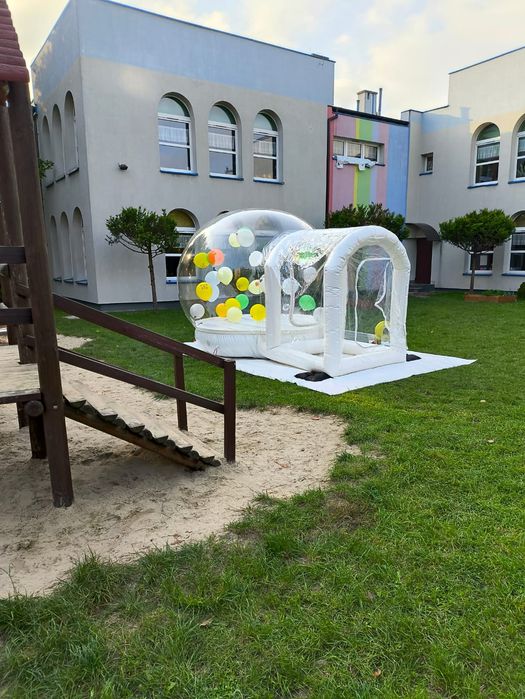 BUBBLE House Jump. Dmuchany zamek. Biały Miś. Animacje