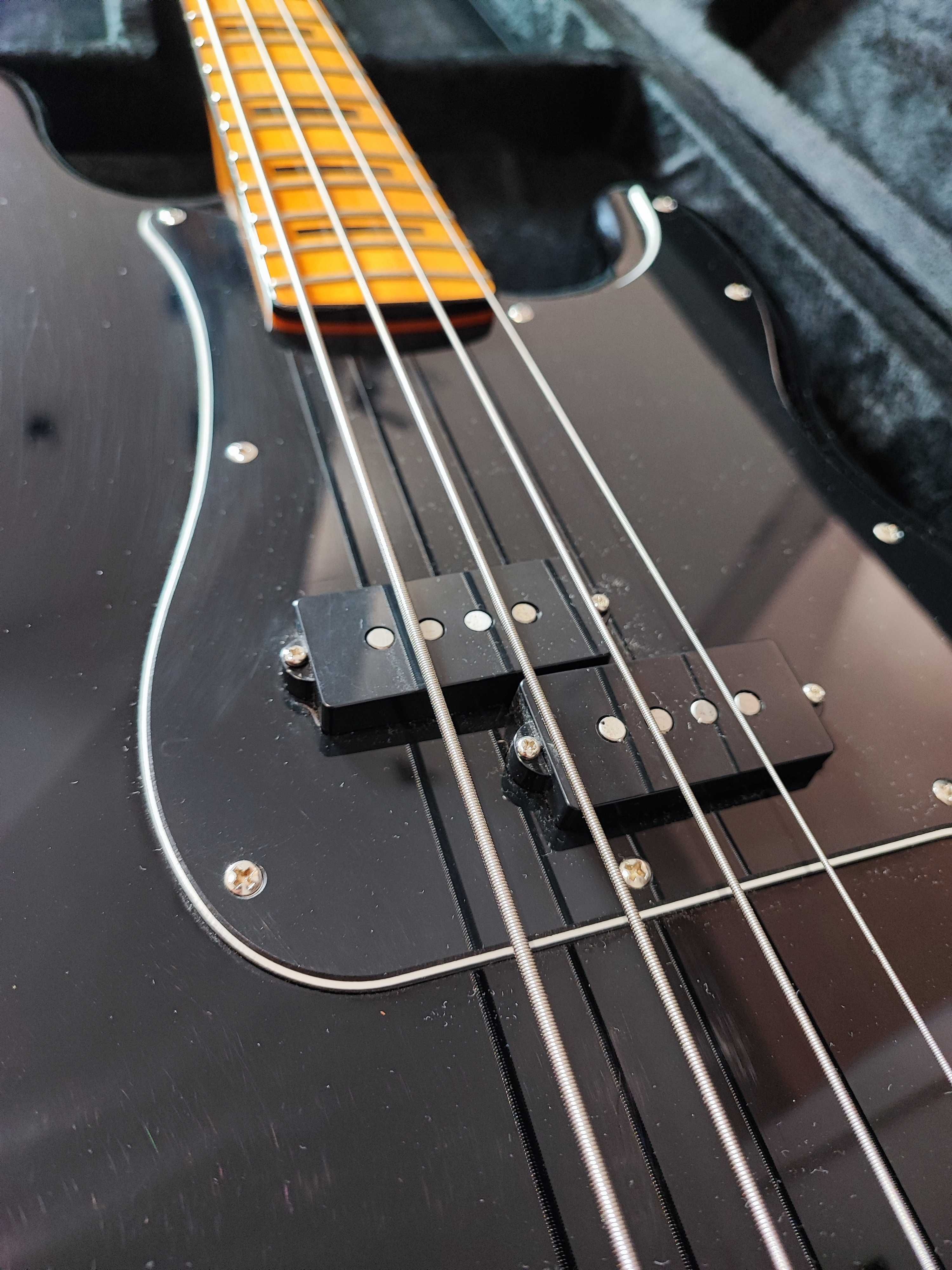 Baixo Squier by Fender CV 70s Precision Bass - Impecável!