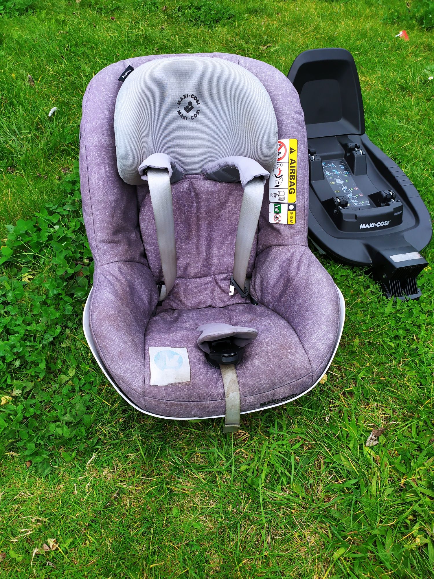 Fotelik Maxi-Cosi Pearl Pro + baza FamilyFix