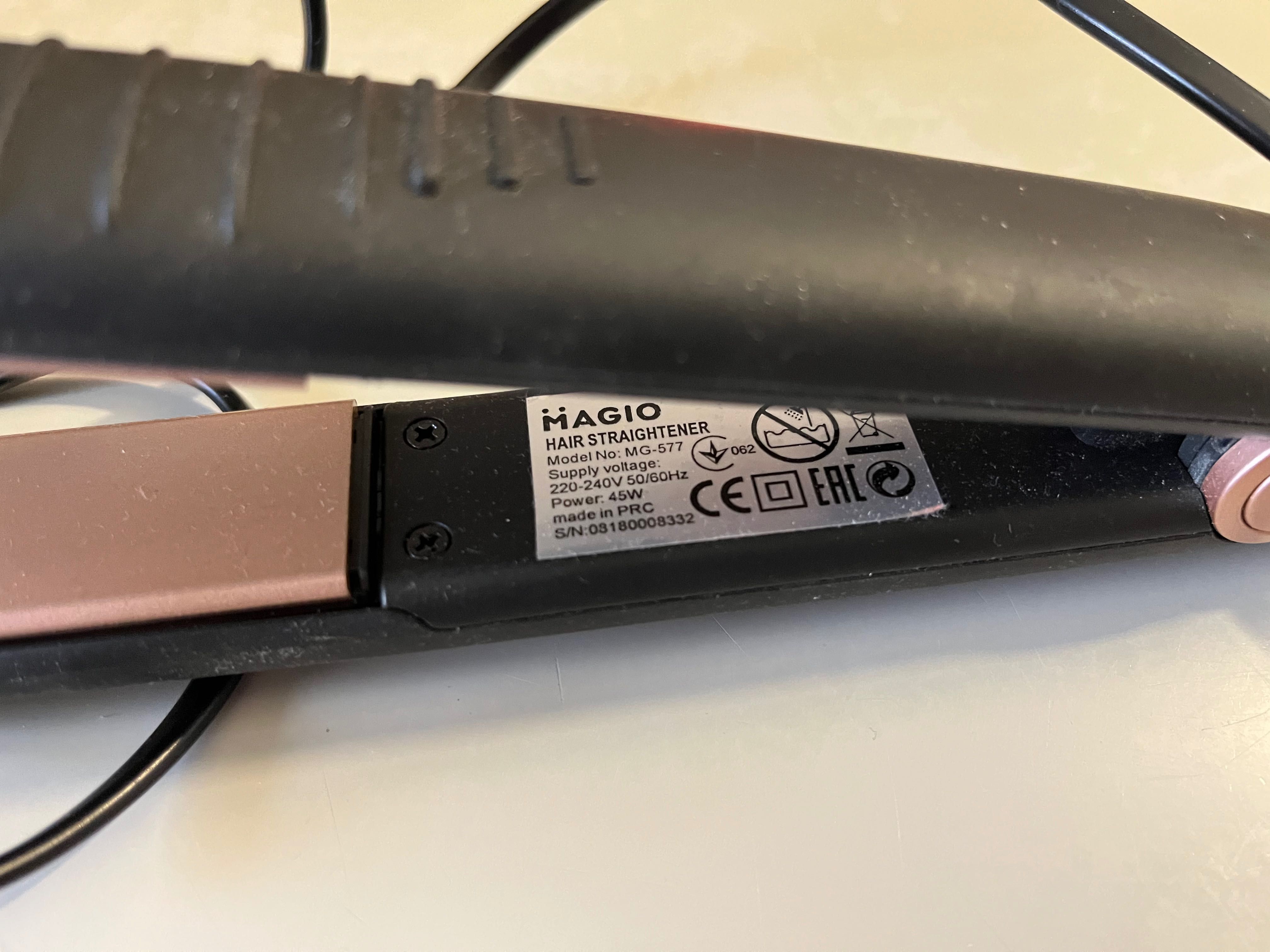 Продаю выпрямитель волос Magio-577