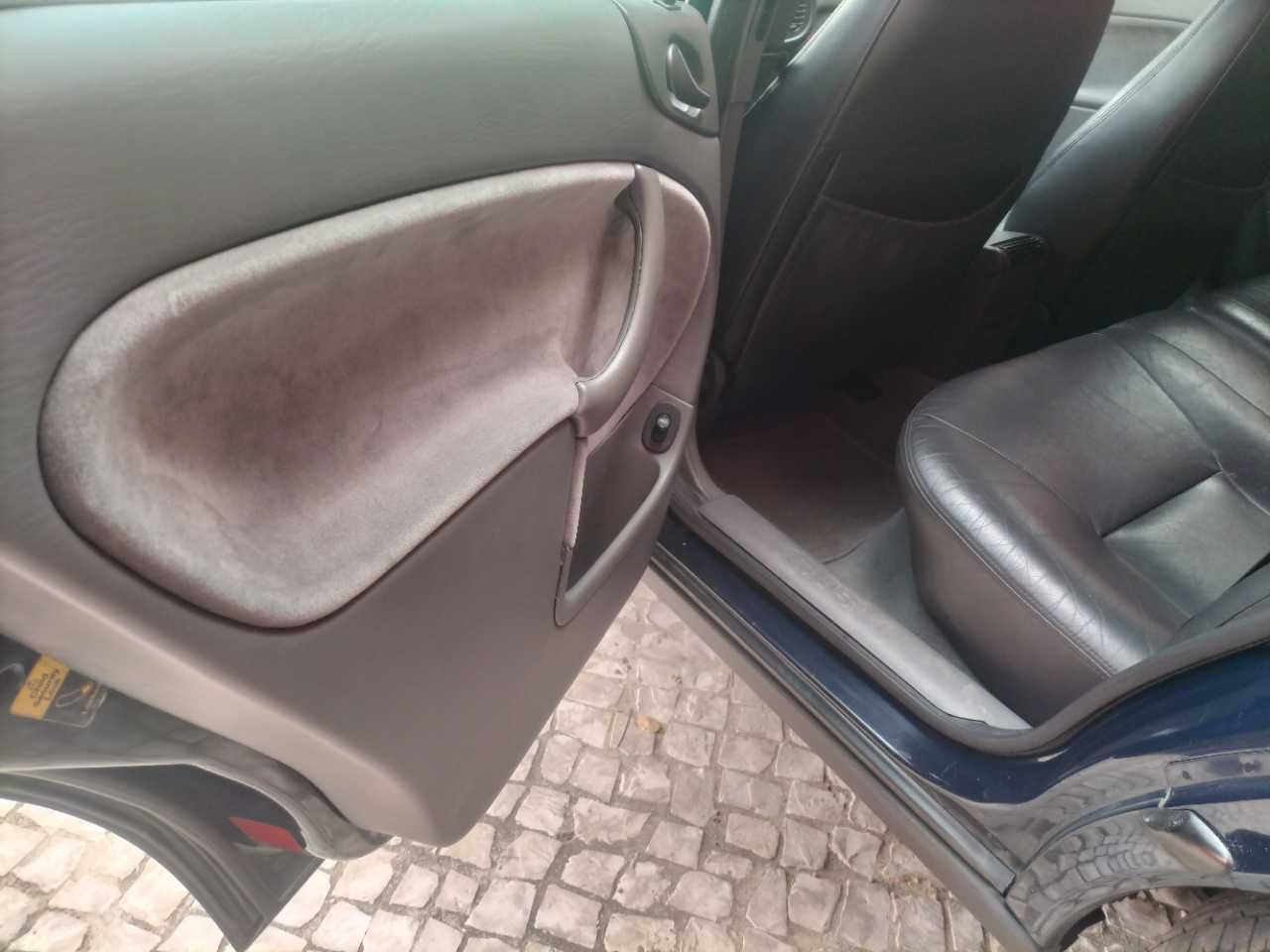 SAAB 93 em óptimo estado