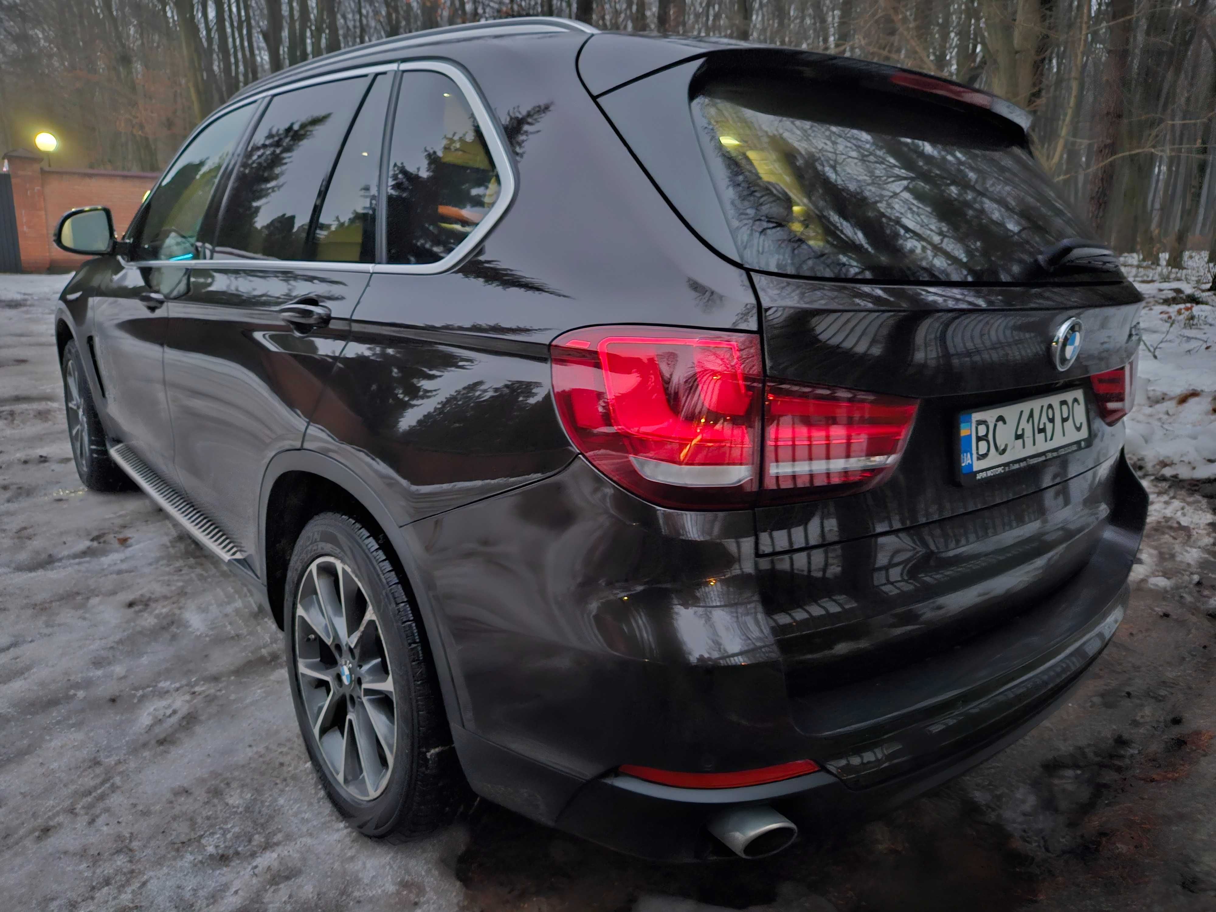 BMW X5 2015 року