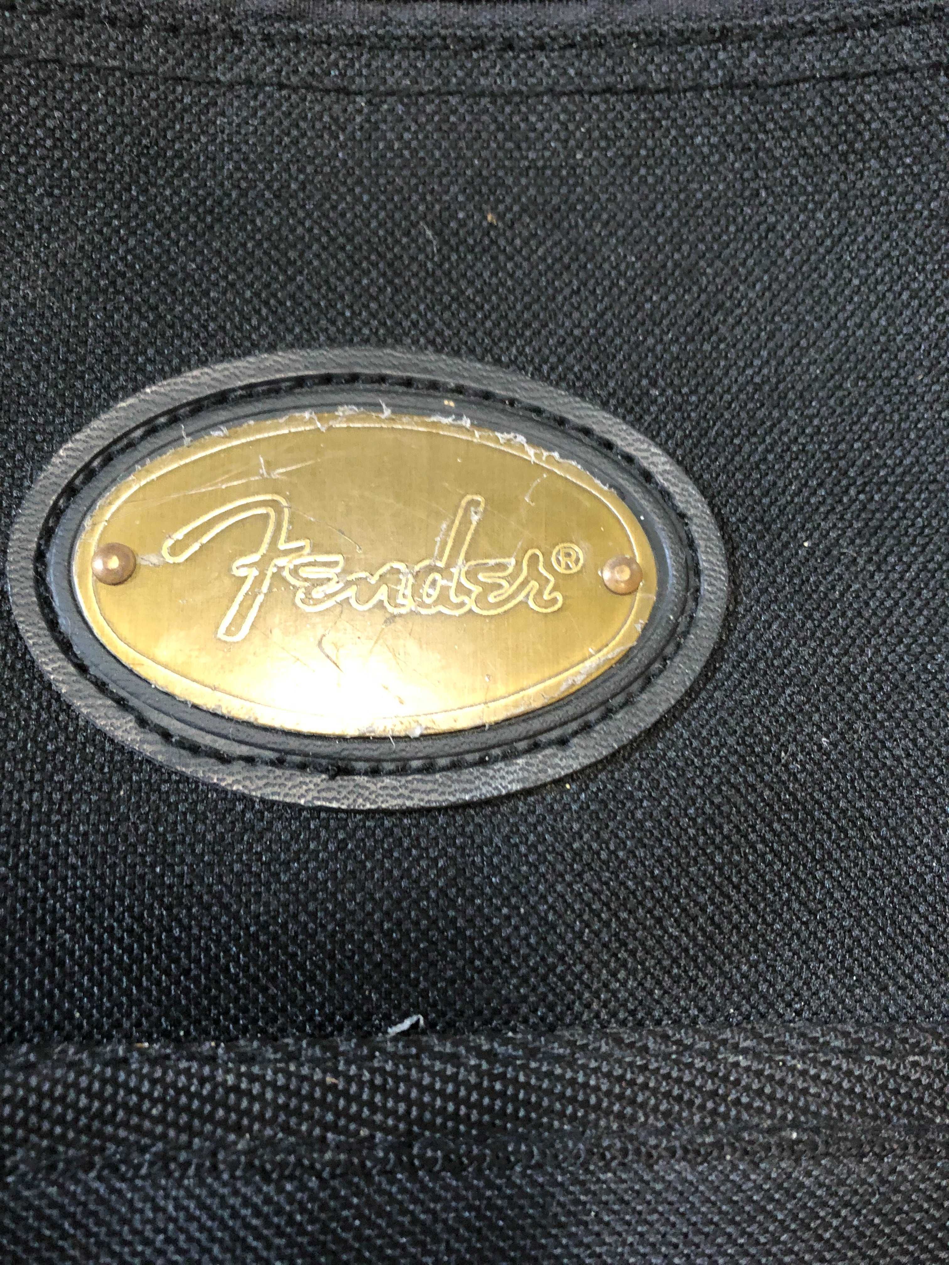 Mala para guitarra marca Fender