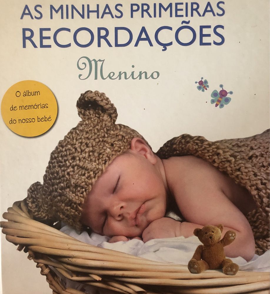 Vendo àlbum As minhas primeiras recordações Menino