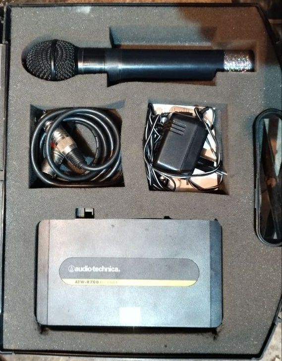 Радіосистема Audio-technica ATW-R700