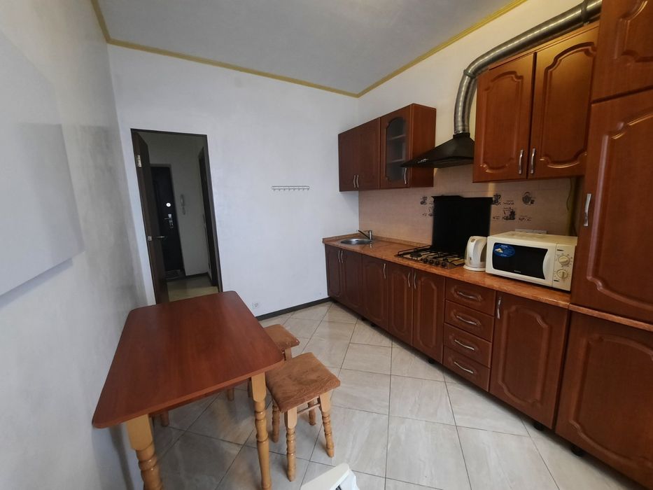 Оренда 1 кімнатної квартири, вул. Целевича