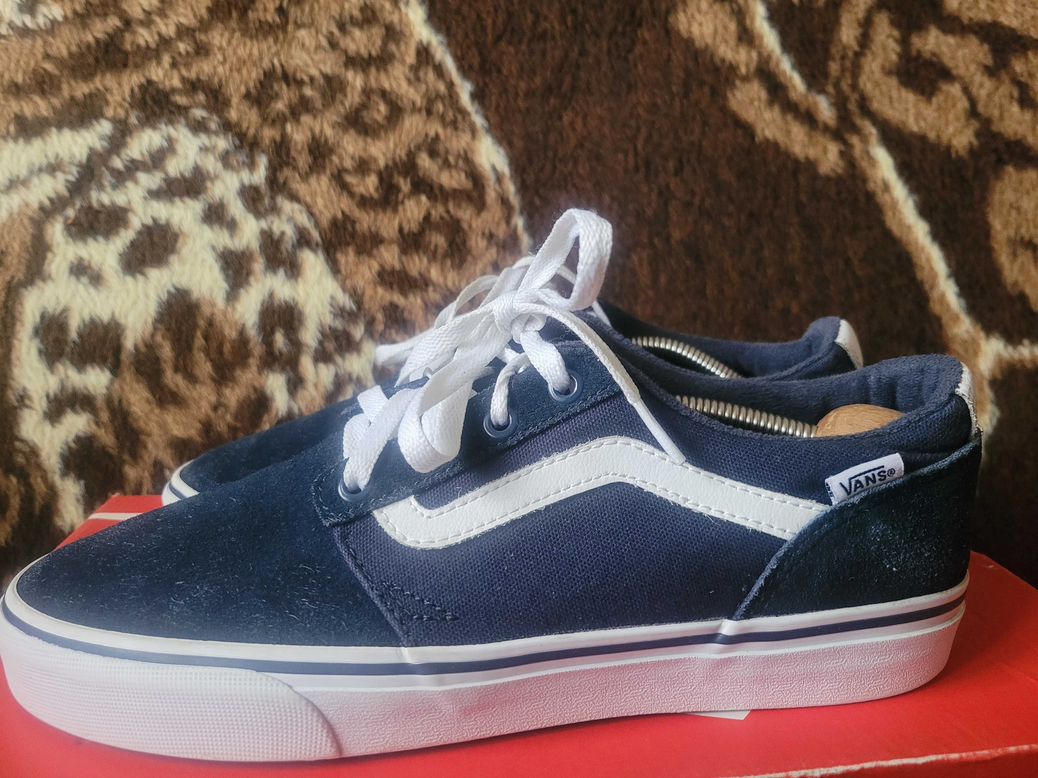 Mega sportowe trampki Vans Old skool r.42 wkł.27 cm zamsz