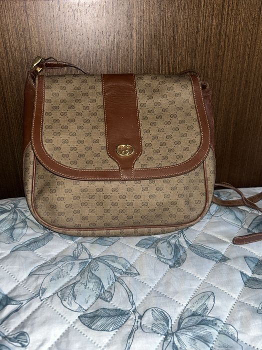 Bolsa Gucci Vintage GG Supreme- Modelo 001•116•4425 - Excelente estado
