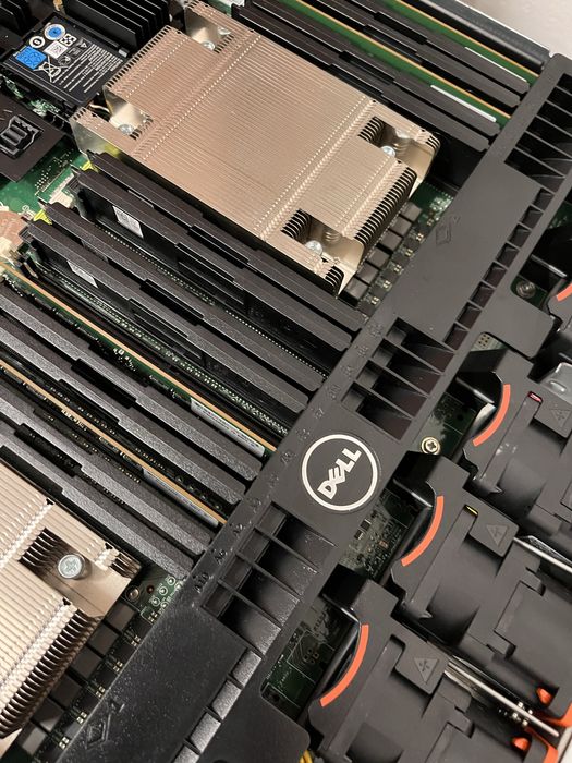 Dell R630 serwer 1U 2x Xeon E5-2667v3 cały w kartonie