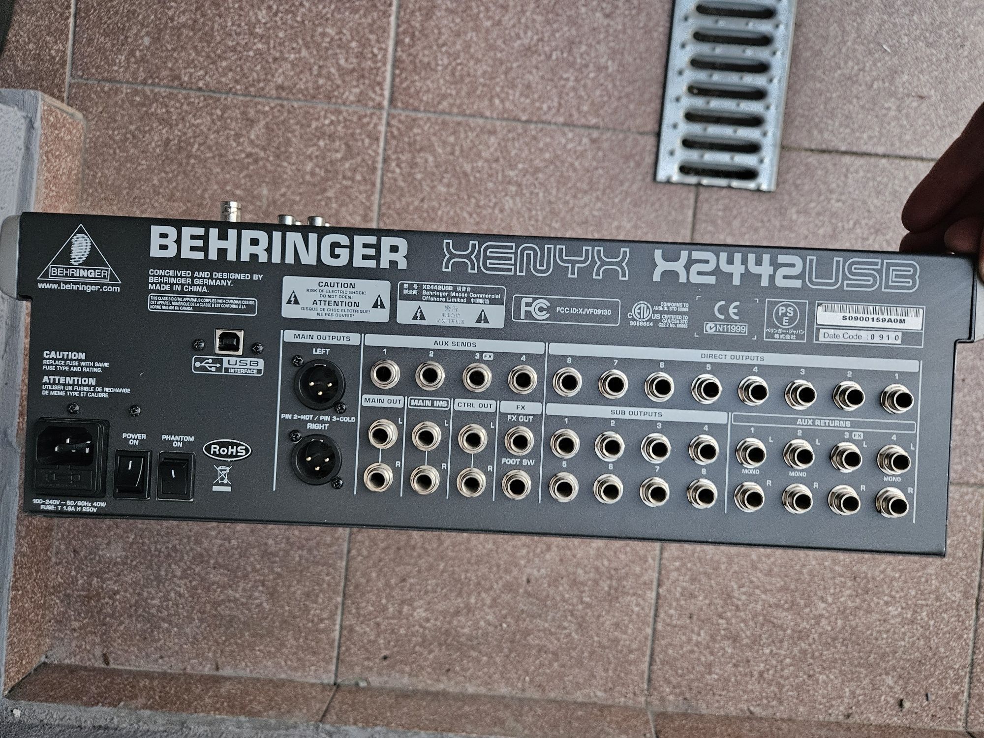 Behringer Xenyx X2442 USB
