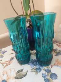 Стильна ваза кольору бірюзи