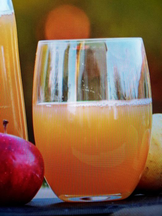 Zamówienia listopad Surowy sok jabłkowy, tłoczony na zimno cydr przet