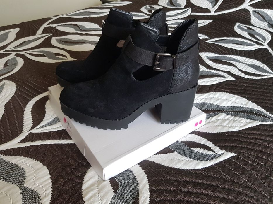 Botas pretas tamanho 41