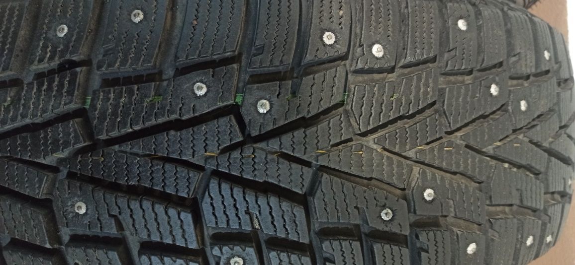 215 60 r17 100t  шип.