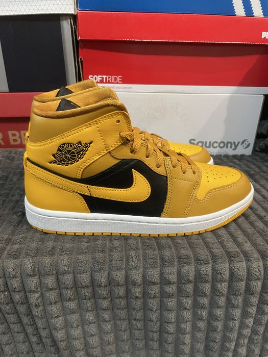 Жіночі кросівки AIR JORDAN 1 MID WMNS "Chutney" 39(25см) оригінал