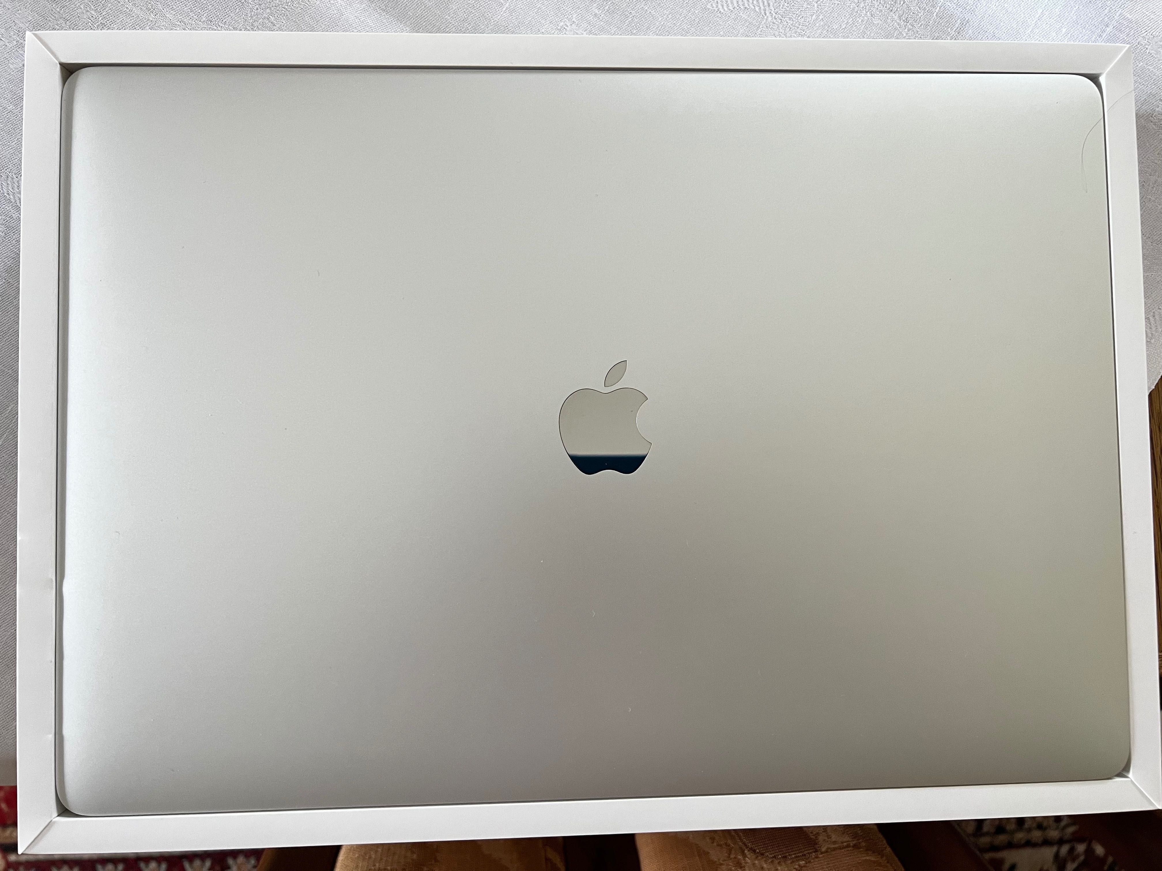 Apple MacBook Pro 16'' 2.4GHz (i9) /32GB/2TB SSD/Radeon Pro 5500M 8GB