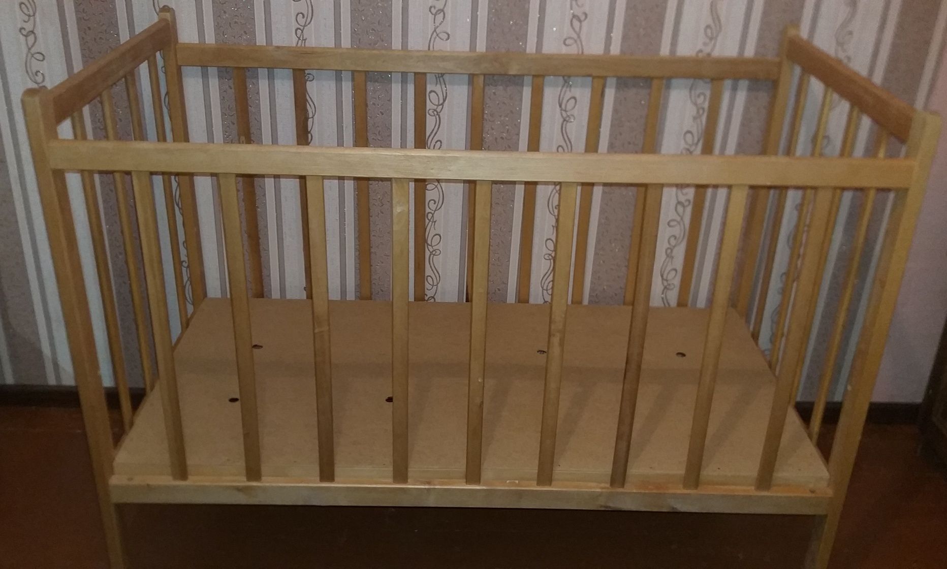 Ліжко  дерев'яне дитяче