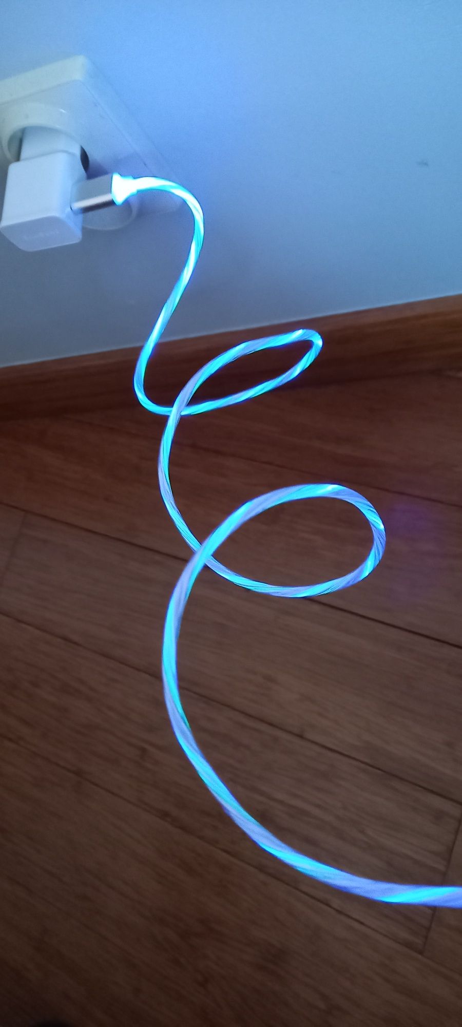 Świecący Kabel LED Typu C do ładowania Smartfona