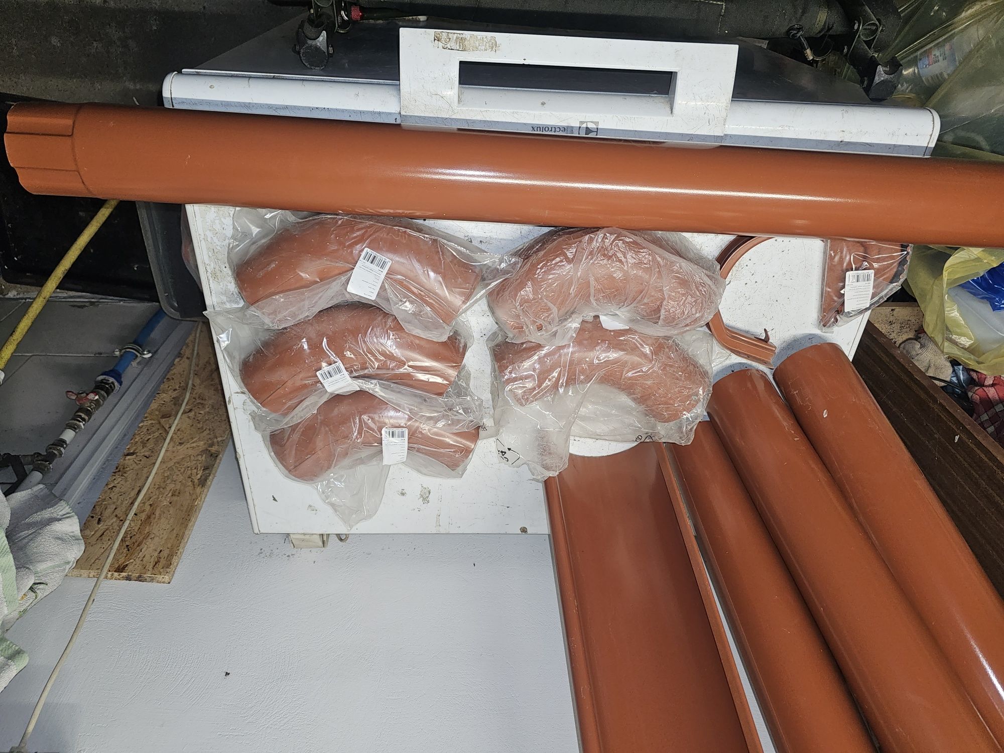 Kolana 90 stopni  Bryza rura spustową