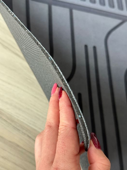 Dywaniki Jaguar – uniwersalne, miękkie, bardzo dobry stan