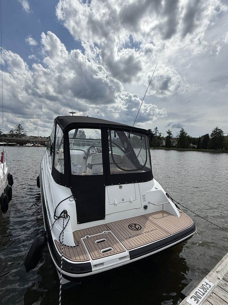 Łódź motorowa yacht Cruisers Yachts 300 CXi, Doral, Sea Ray, Monterey