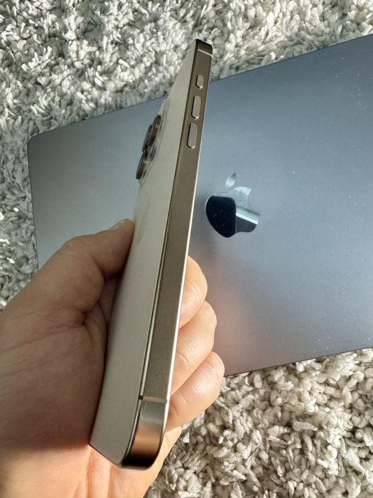 Iphone 16 Pro Max 256 [як новий] + airpods 2