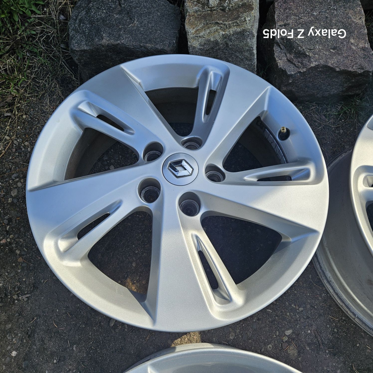 Alufelgi 17 Renault Fluence Megane Scenic 5x114,3 ET49