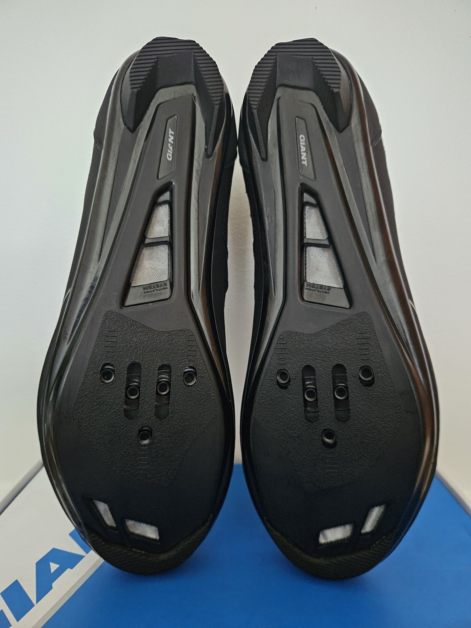 Sapatos Giant Bolt N.43 (Novos)