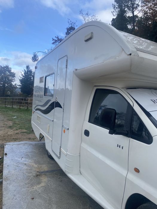 Hyundai H1 2.5   Autocaravana Capucine |