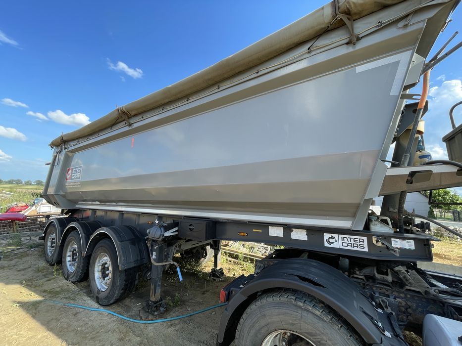 Sprzedam Naczepe InterCars 27 m