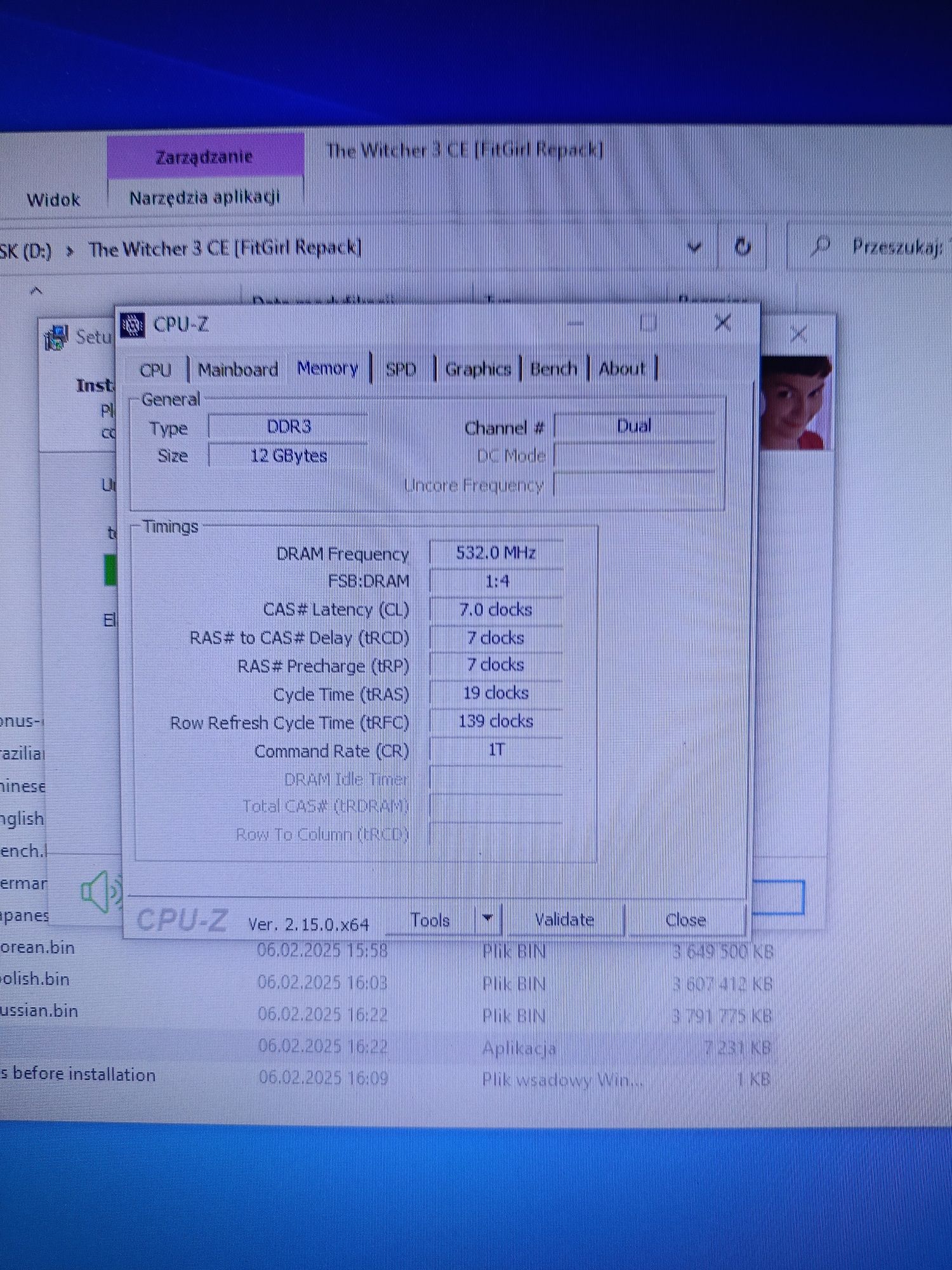 Komputer z Monitorem