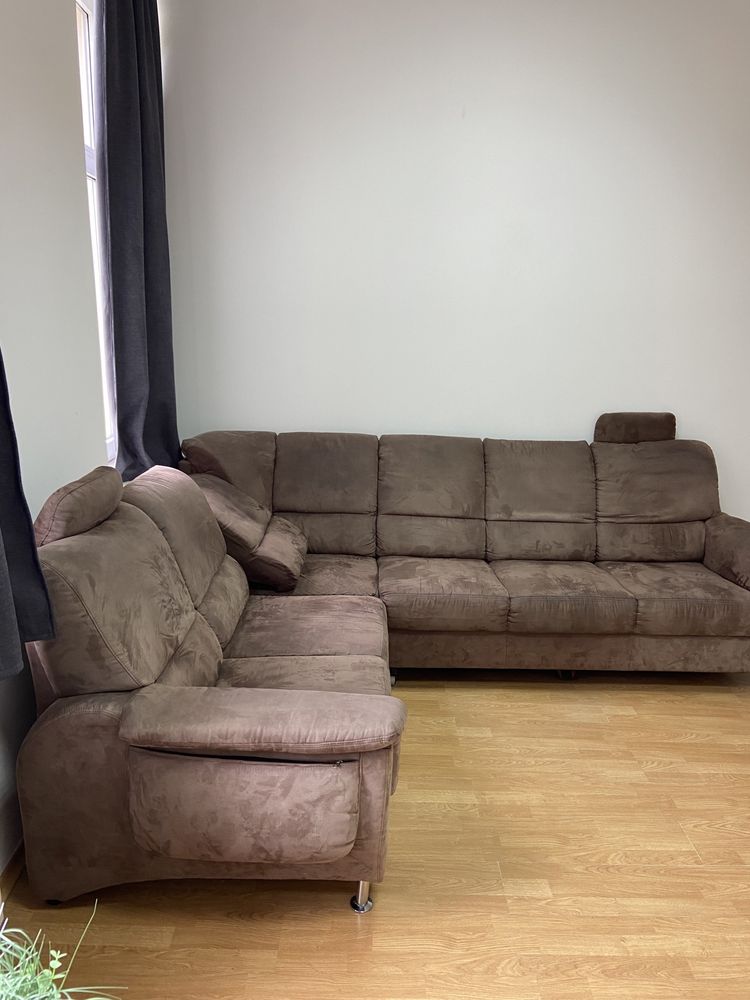 Велюровий диван, розкладний, кутовий (дуже зручний та комфортний)