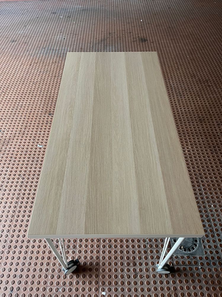 Secretaria com rodas IKEA