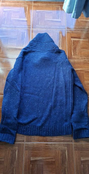 Camisola grossa azul Homem tamanho L
