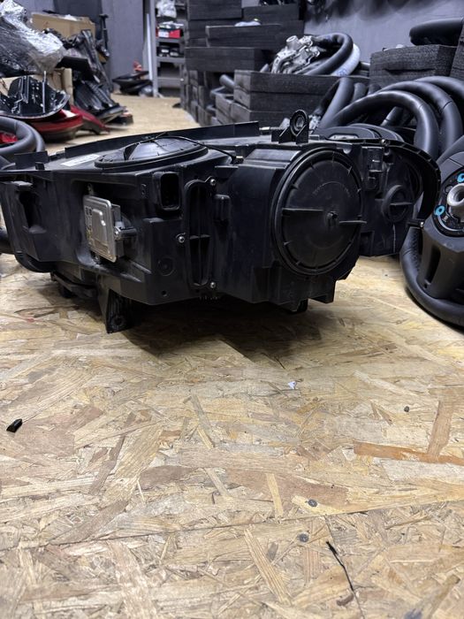 Права фара оригінал BMW F15 F16 Xenon ф15 ксенон 7290054