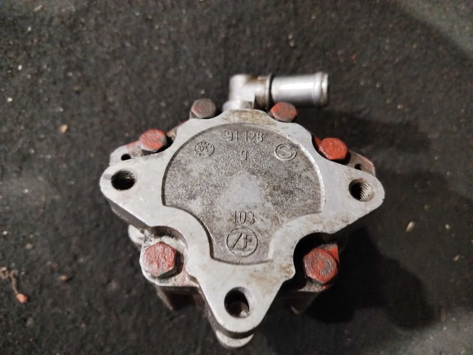 Насос ГУР Audi A4 B5 A6 C5 Skoda Superb Passat B5 1.6 1.8 2.0 1.9 TDI