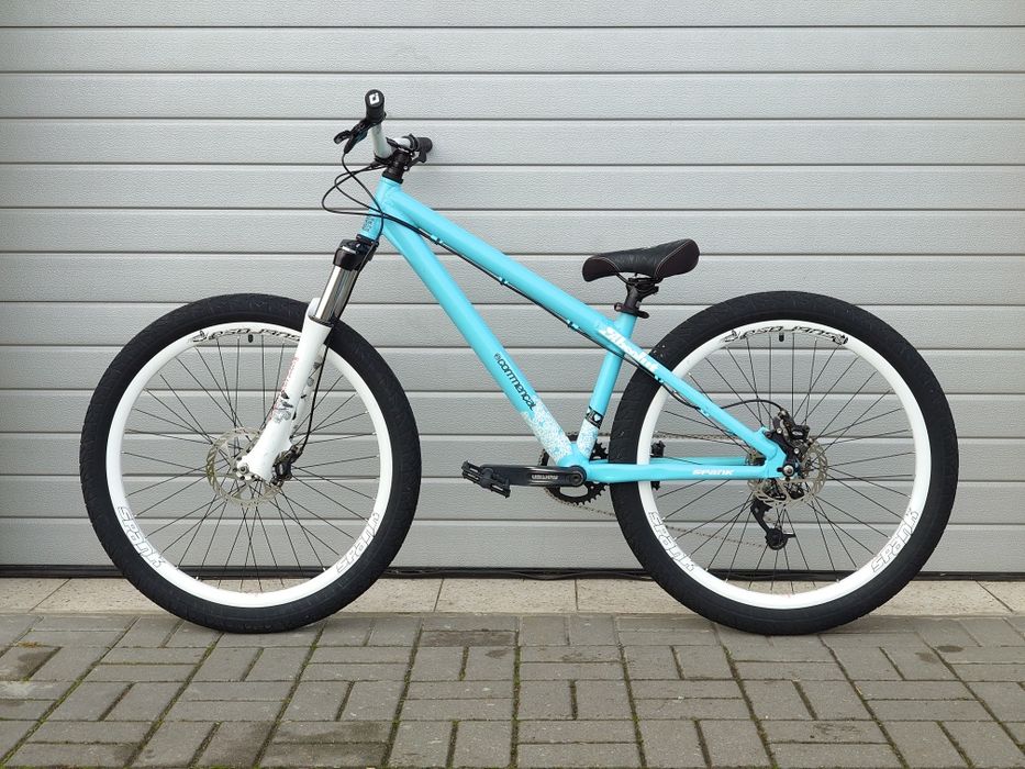 Rower mtb stunt Commencal Absolut, koła 26' spank, napęd 1x9 sram