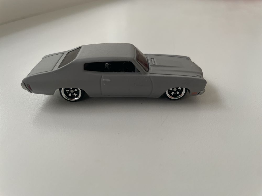 Машинка HotWheels з серії “Fast Furious”.