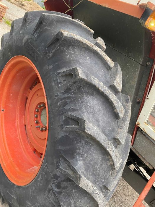 Ciągnik CARRARO 88.2 silnik Perkins 4.248