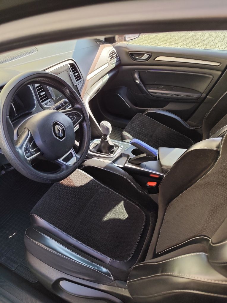 Renault Megane 4 GrandTour Intens