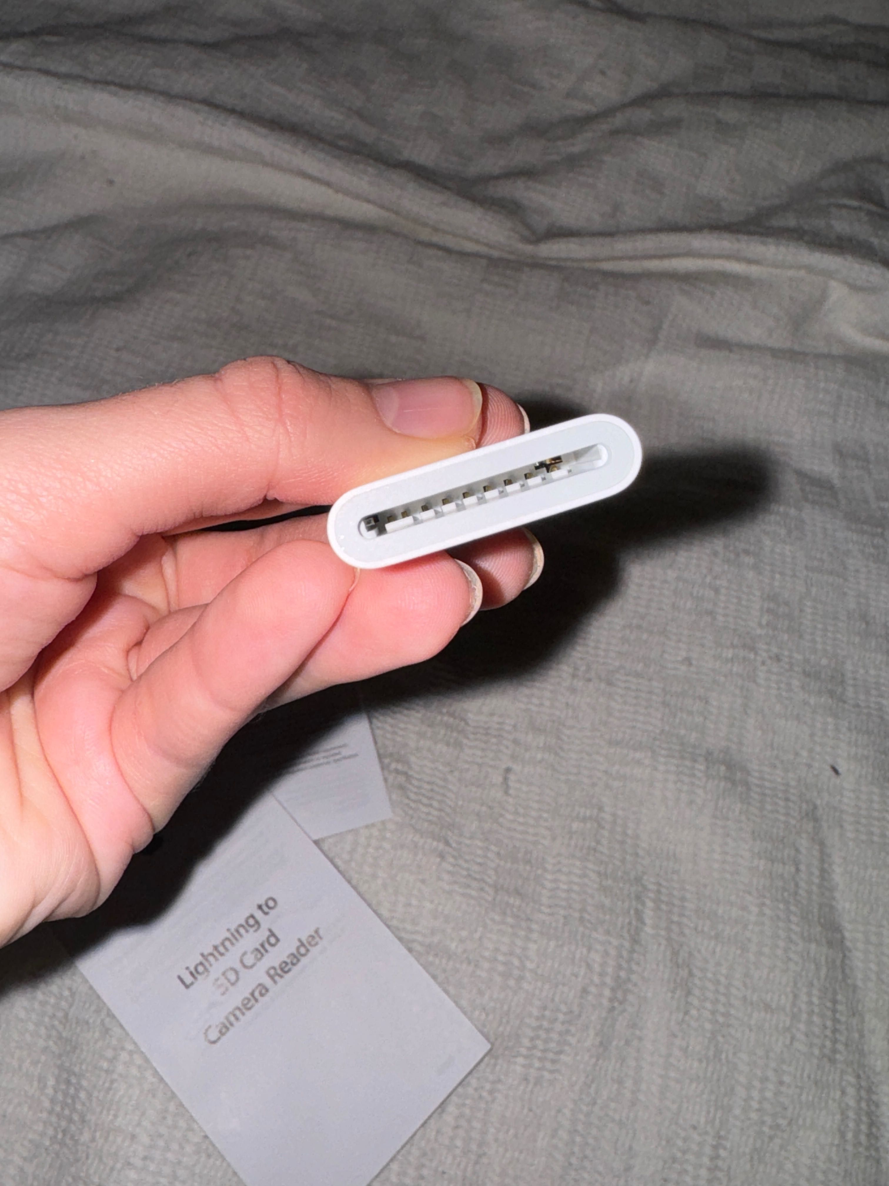 Lightning to
SD Card Camera Reader