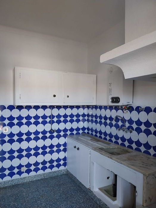Arrenda-se Espaçoso Apartamento T3, Centro de Montemor-o-Novo