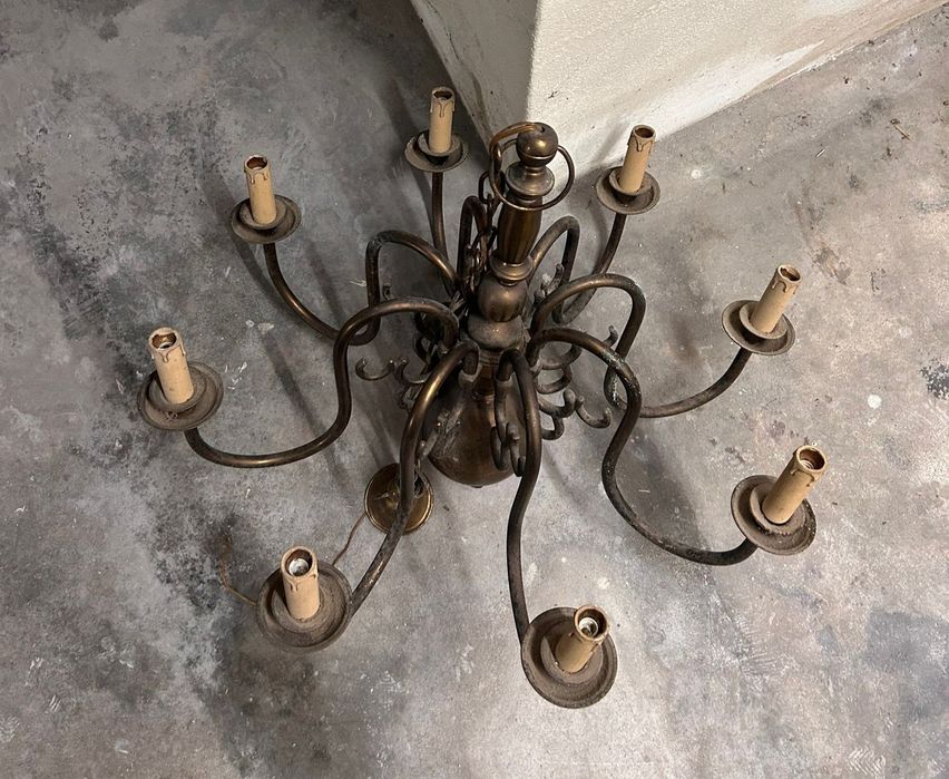 Candeeiro antigo em bronze