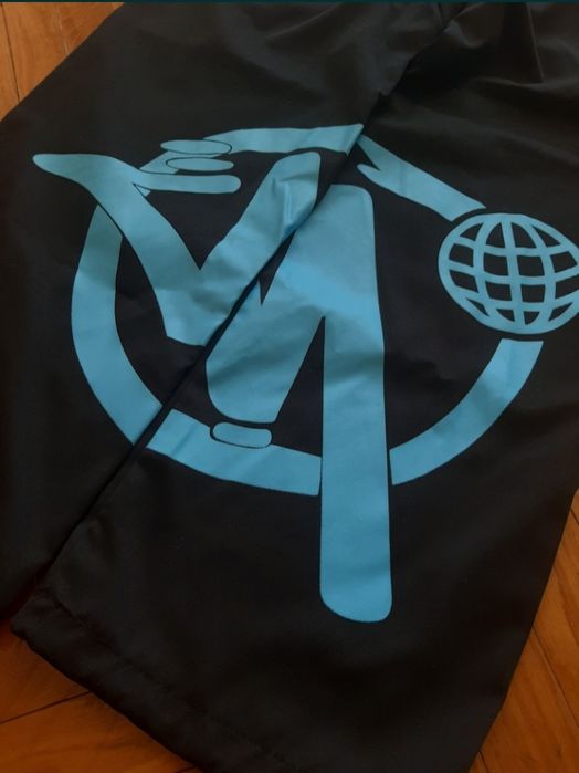 Штаны minus two.