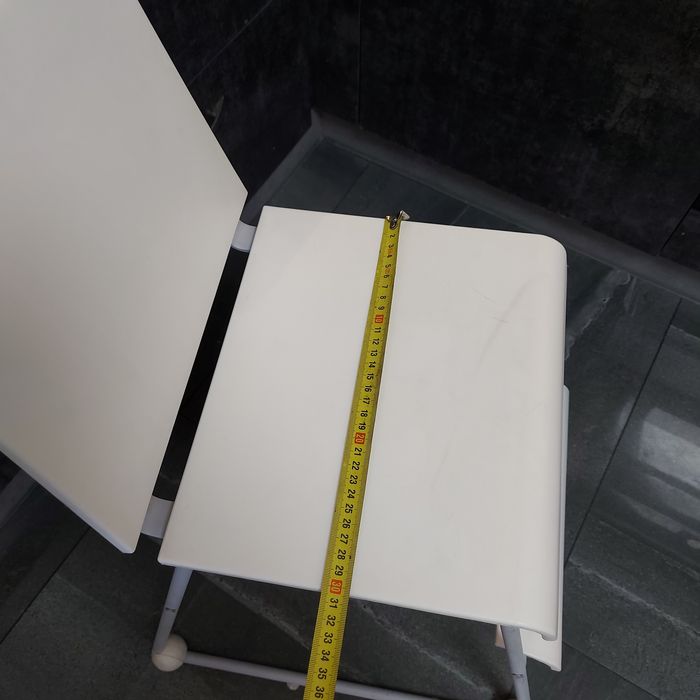 Ikea. Wysokie krzesełko dla dziecka z podnóżkiem
