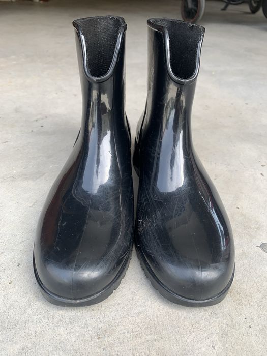 Короткі гумові чобітки